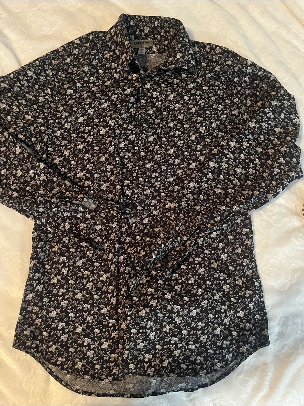 Express Black Floral Long-Sleeve Button-Up Shirt S